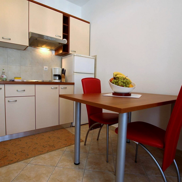 Cucina, Apartments Macolić, Apartments Macolić, Appartamenti vicino alla spiaggia sull'isola di Rab, in Croazia Palit