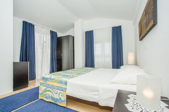 Apartments, Apartments Macolić, Apartments near the beach on the island of Rab, Croatia Palit