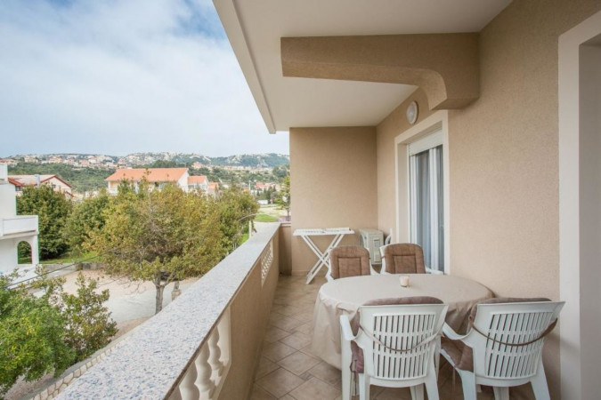 Apartments, Apartments Macolić, Apartments near the beach on the island of Rab, Croatia Palit