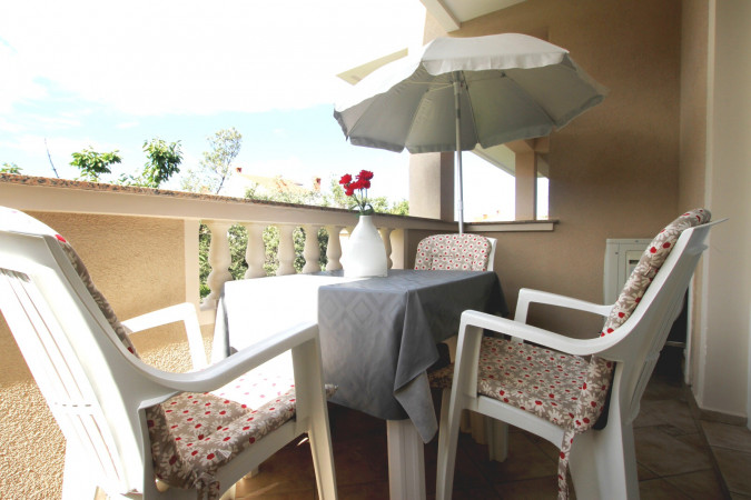 Apartments, Apartments Macolić, Apartments near the beach on the island of Rab, Croatia Palit