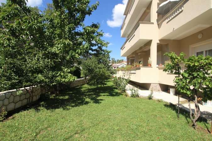 Apartments Macolić, Apartments Macolić, Apartments near the beach on the island of Rab, Croatia Palit