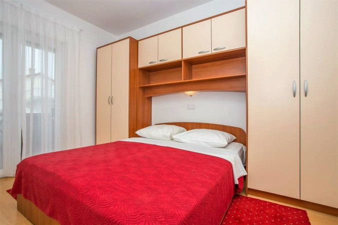 Apartments, Apartments Macolić, Apartments near the beach on the island of Rab, Croatia Palit